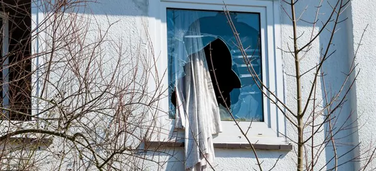 Storm Window Installation Contractors in Daytona Beach, FL