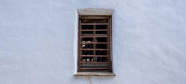 Residential Accordion Door Repair in Daytona Beach, FL